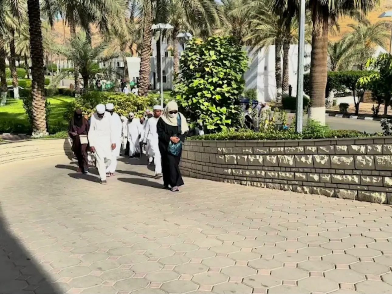 Mubarak Travels pilgrims outside Al-Masjid an-Nabawi